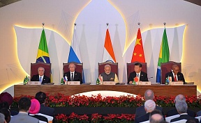 Within the framework of the eighth BRICS summit (October 16, 2016 - Goa, India) Russian President Vladimir Putin took part in a meeting of the BRICS leaders with members of the BRICS Business Council