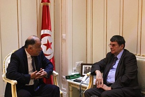 Le 9 décembre 2015 S.E.M. Sergey NIKOLAEV, Ambassadeur de la Fédération de Russie en République Tunisienne, a été reçu par S.E.M. Néji JALLOUL, Ministre de l’Education de la République Tunisienne