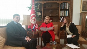 Sur la rencontre de l’Ambassadeur de Russie en Tunisie avec la Ministre du tourisme et de l’artisanatde la République Tunisienne